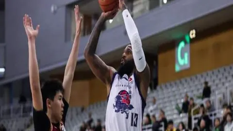 凯尔特人败北雷霆，未来隐忧何在？